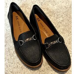 Anne Klein NWOB Nina Loafers Women Size 6.5 Black Leather Career Office Wear